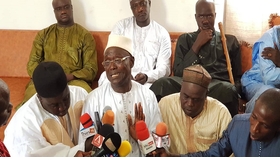 Vidéo/ Imams et Oulémas de Thiès se retrouvent chez Babacar Fall pour des prières et plaident la signature du Décret instituant la zone économique de Thiénaba