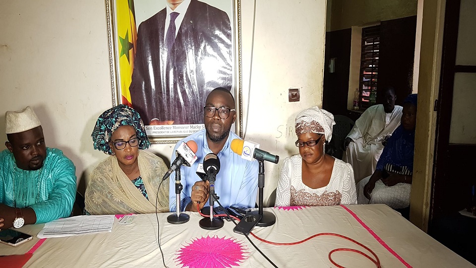 Vidéo/ Siré Dia DG de la Poste, « arrache » au Rewmi d’Idrissa Seck, l’adjointe au Maire de Thiès-Est