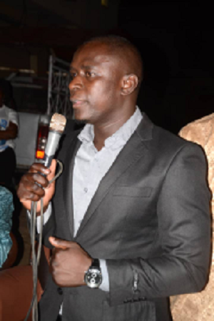 Et si Thierno Alassane Sall avait raison sur les salaires et les avantages des directeurs généraux..