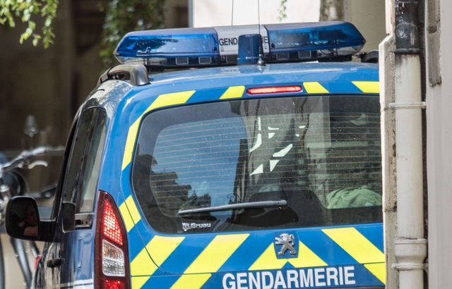 Une adolescente de 17 ans violée dans la rue dans la banlieue