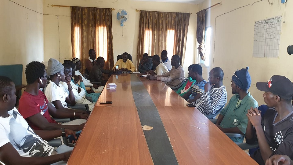 Vidéo/ Le Maire de Koul arme sa jeunesse sportive, pour avoir des Sadio Mané dans sa commune