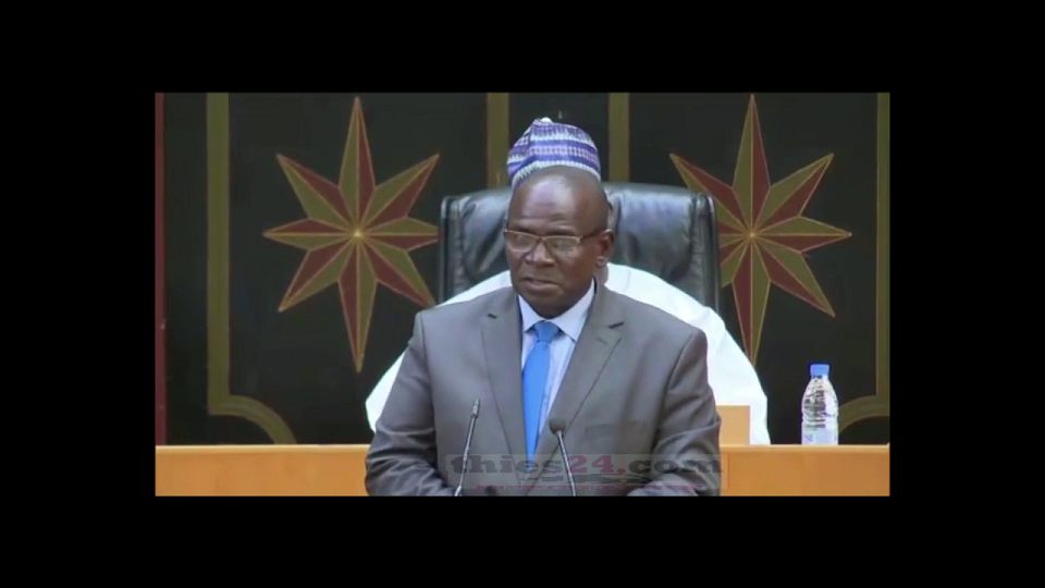 Vidéo/ L&rsquo;intervention du député Aymérou Gningue Pdt groupe BBY à l&rsquo;Assemblée Nationale, lors du vote de la loi d&rsquo;habilitation