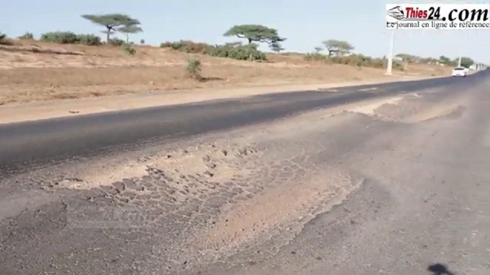 Vidéo/ Axe Mboro-Diogo- Lompoul, route dégradée 5 ans  après livraison, les populations crient au scandale et réclament un audit