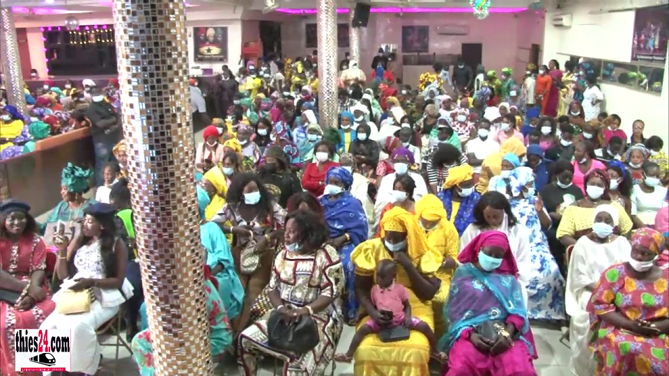 Vidéo/ Des apéristes de Thiès se mobilisent pour rendre hommage à Ndèye Tické Ndiaye et demander au Président de la laisser au pays, pour parachever son travail politique à la base