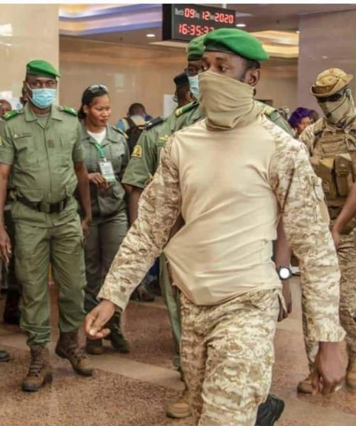 En réponse au coup d’Etat, la Cédéao suspend le Mali de ses institutions