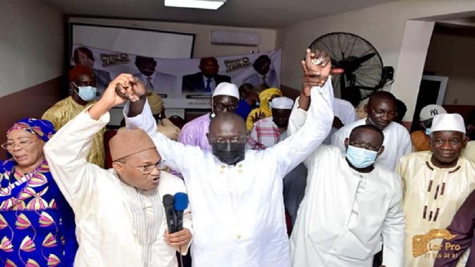 Vidéo/ Batailles politiques à Tivaouane, Abdou Ndéné Sall retire sa candidature à la commune et vise désormais le Conseil Départemental