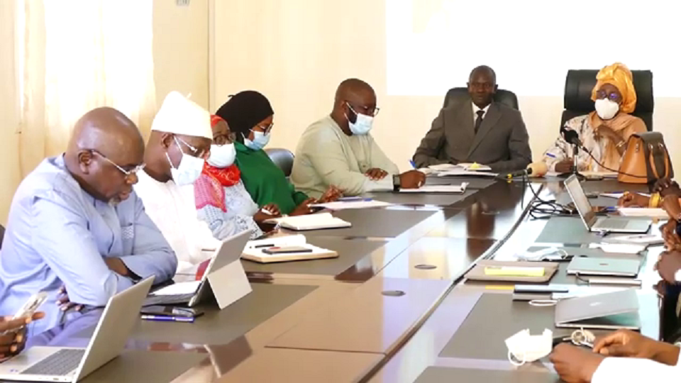 Dr Babacar Diop Maire de la Ville de Thiès rencontre les autorités de l’Université de Thiès