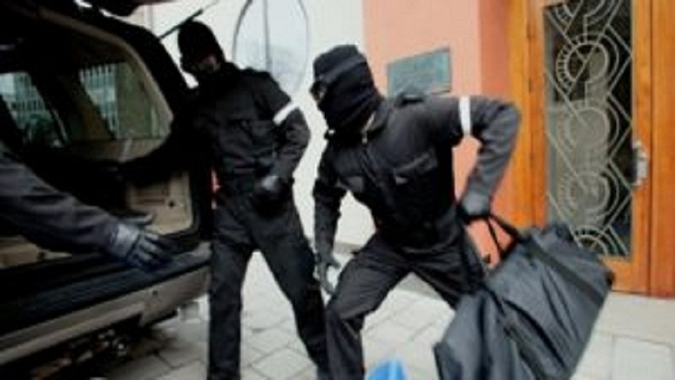 Attaque armée au lycée de Mékhé, des hommes encagoulés enlèvent et abusent de la fille de 15 ans du gardien