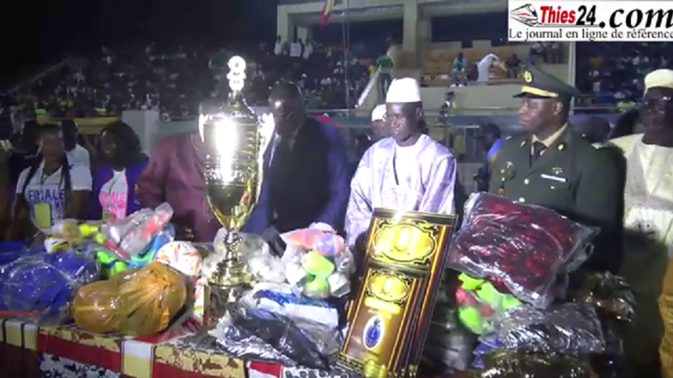 Vidéo/Finale de la Coupe du Maire de Mékhé, Magatte Wade « gâte » sa jeunesse et promet un gazon synthétique