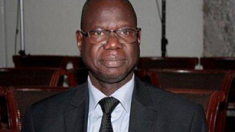 Dr Augustine Tine, Ministre d’État Directeur de Cabinet Politique du Président de la République taillade Ousmane Sonko