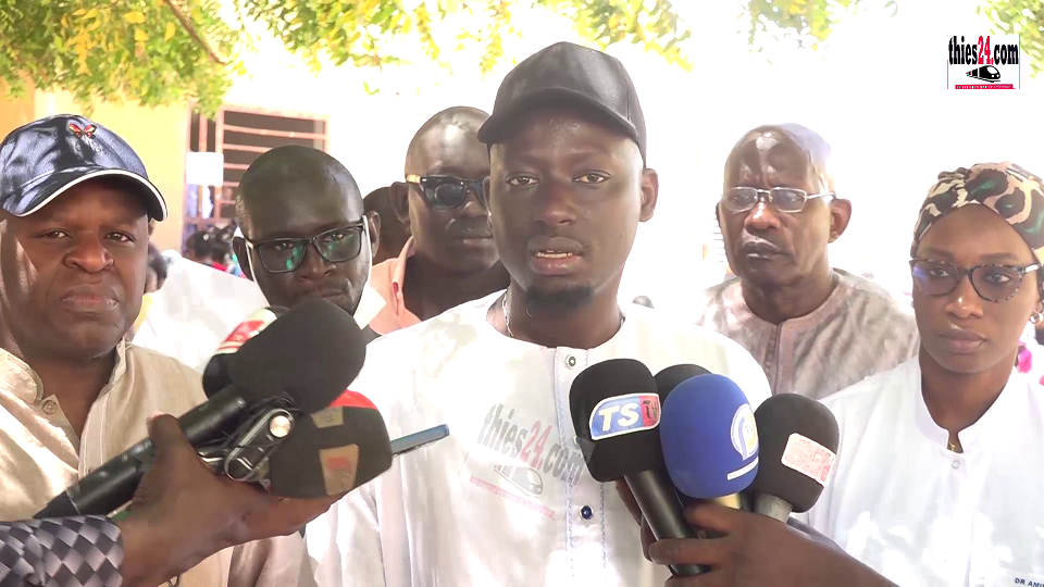 Vidéo/Serigne Bara Diakhaté DRH Centre Hospitalier National Cheikh Mouhamdoul Khadim de Touba offre des consultations médicales gratuites à l’école Moda Kane