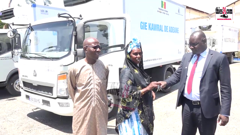 Vidéo/ Autonomisation des femmes, le PADEF-EJ remet les clés de camions frigorifiques à des groupements de Fatick et Ziguinchor