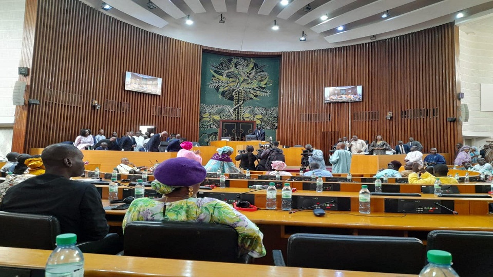 Assemblée Nationale, la question d’actualité de Thierno Alassane Sall Président de la RV