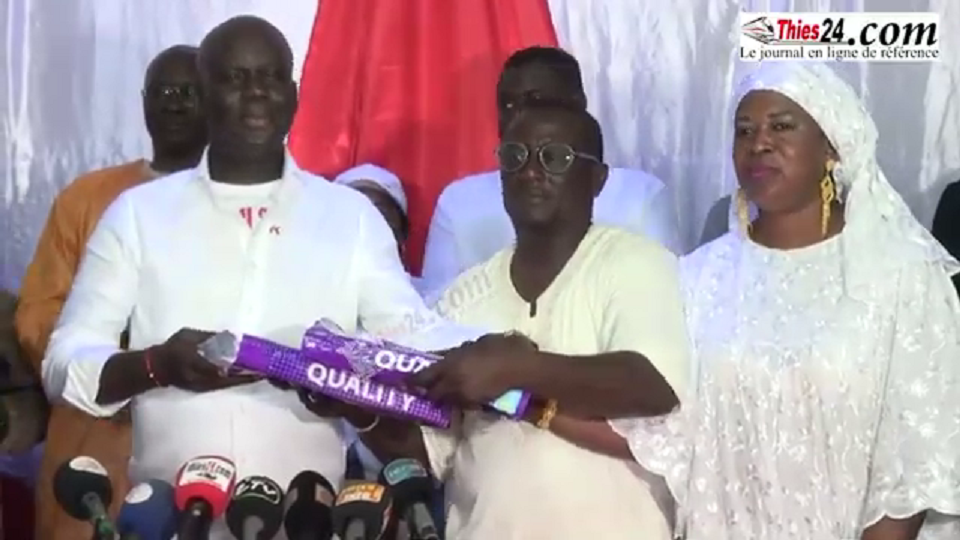 Vidéo/ Tournée politique à Thiès, Malick Gackou décroche 10.000 parrains et manifeste sa solidarité à Sonko