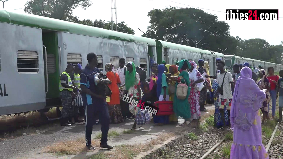 Vidéo/ Départ de la gare de Thiès, du premier train voyageurs à
