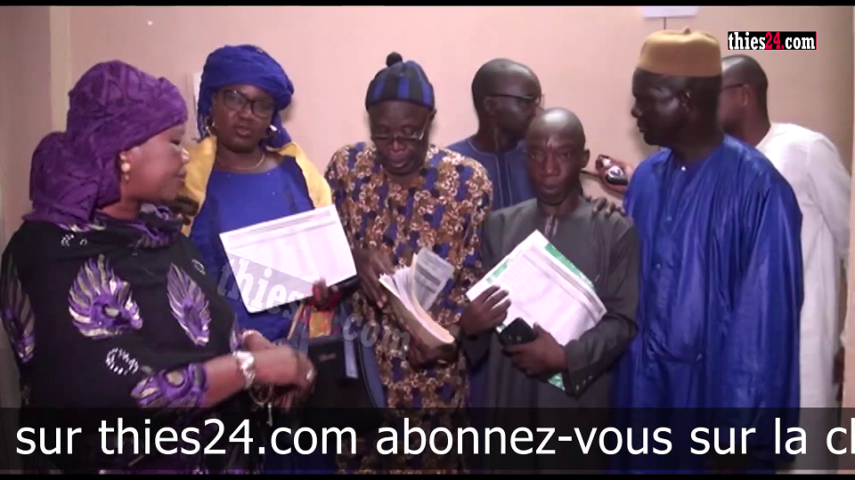 Vidéo/15 sections PDS du département de Tivaouane remettent 4 170 parrains pour Karim Méissa Wade
