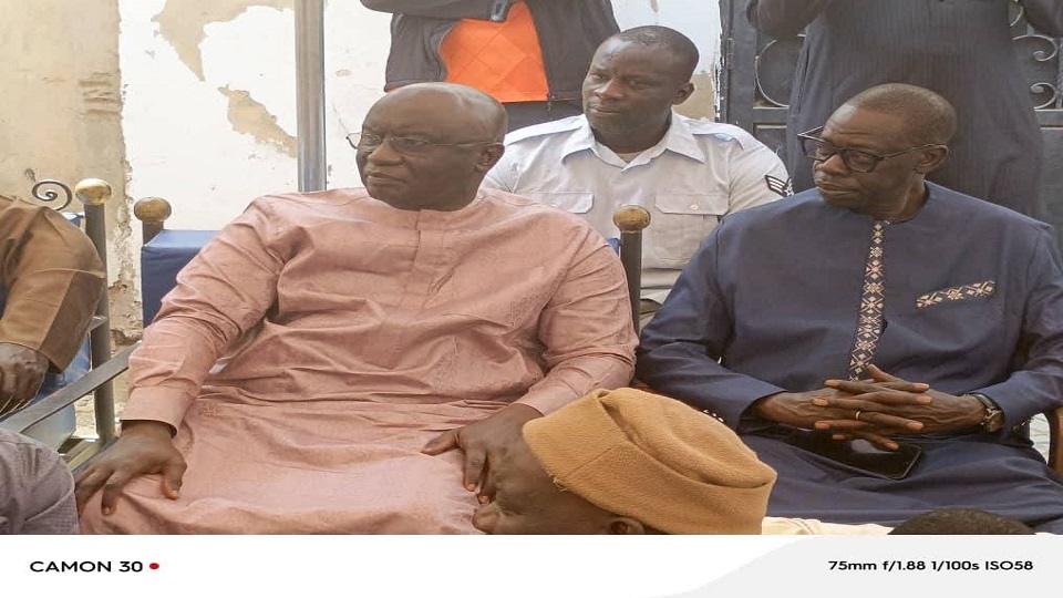 Vidéo/Le Président Idrissa Seck chez Alassane Ndiaye l’ex Maire de Thiès-Nord, rappelé à Dieu