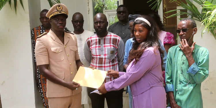 Vidéo/ Journée mondiale, la presse locale de Thiès remet un mémorandum au Gouverneur