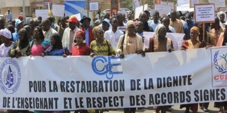 Le SAES hausse le ton et décrète 72 heures de grève