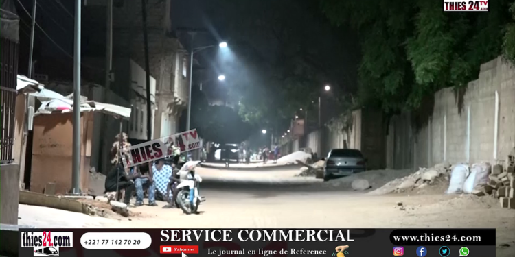 Vidéo/Obscurité, coup de gueule d&rsquo;une femme de Cité Senghor, la mairie de Thiès-Est réagit et éclaire la rue