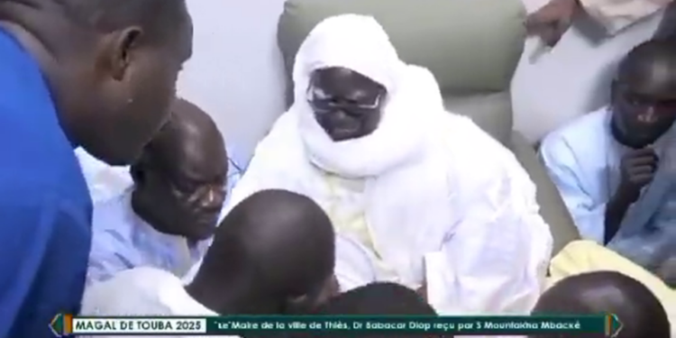 Vidéo/ Dr Babacar Diop Maire de Thiès, au Khalif Serigne Mountakha: « Vous méritez le Prix Nobel de la Paix »