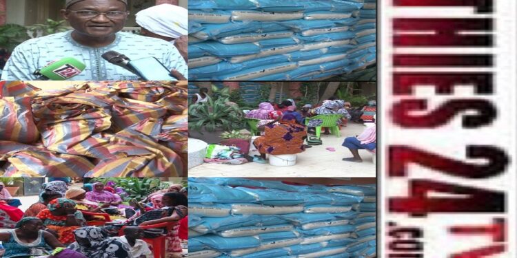 Vidéo/ Solidarité Gamou, la famille de l’ex Ministre Abdou Ndéné Sall offre des denrées aux populations