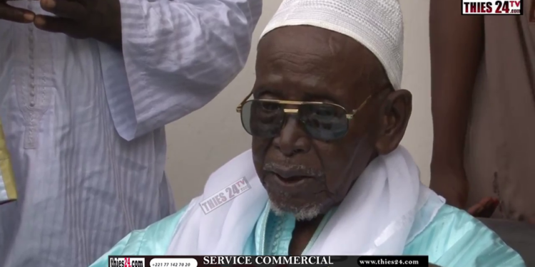 Vidéo/Moustapha Seck fait vibrer la place du Gamou à Bangadji avec son sant Serigne Bousso