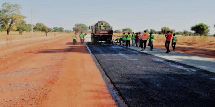  La finalisation de la route Ngaye – Pékesse – Thilmakha prévue dans le projet de loi de finances initiale 2026