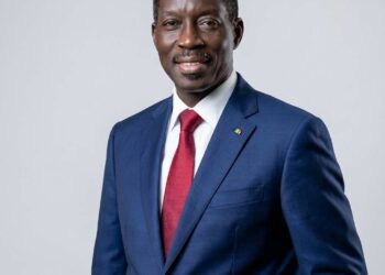 Le Vertige des Chiffres : De la Lumière au Jeu (par Talla Sylla)