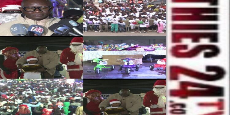Vidéo/ Noël à Thiès, le Maire Babacar Diop distribue 2.500 cadeaux aux enfants
