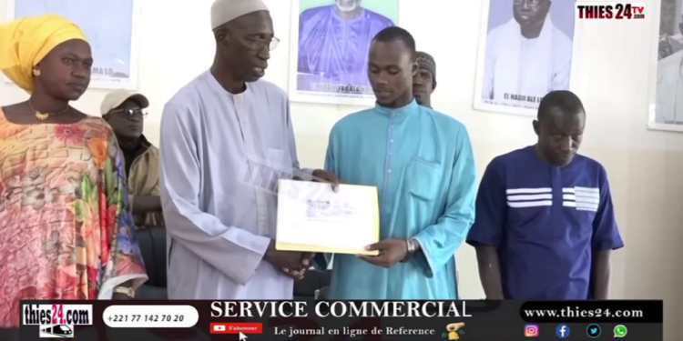 Vidéo/ Subvention municipale, les étudiants originaires de Taïba Ndiaye empochent 8 millions de Fcfa