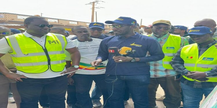 Tournée dans le Sud-Est du pays, le Ministre Déthié Fall félicite Ageroute