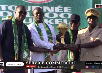 Vidéo/ Dr Babacar Diop accueille le trophée de la CAN et lorgne celui de la Coupe du Monde