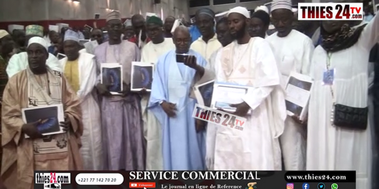 Vidéo/Distribution de tablettes aux écoles de l’IEF du département de Tivaouane