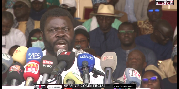 Vidéo/Route chaotique Pout-Ngomène la grosse plaidoirie de Gabriel Bop Adjt Maire Keur Moussa