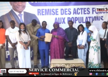 Vidéo/ Le Maire Alioune Sarr remet une subvention de 3 millions de Fcfa aux étudiants de sa commune