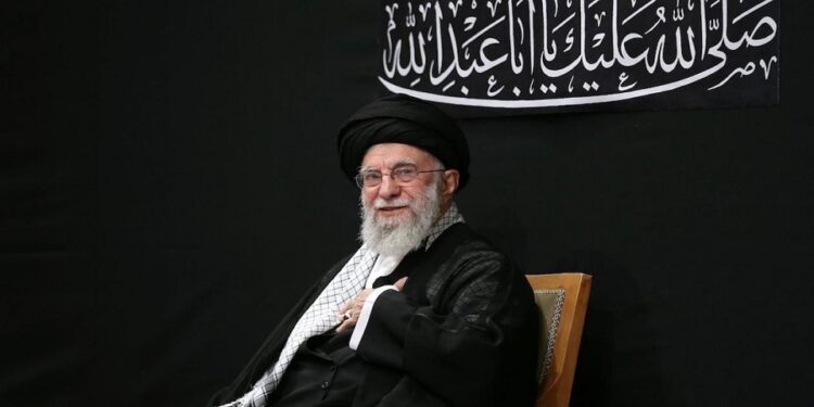 L&rsquo;Iran appelle à venger la mort de Khamenei