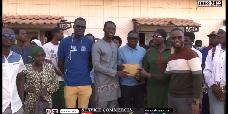 Vidéo/Thiès, les jeunes de la République des Valeurs(RV) accompagnent les étudiants