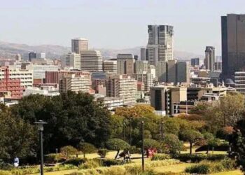 5 villes africaines où posséder un logement est plus avantageux que d’être locataire en 2026