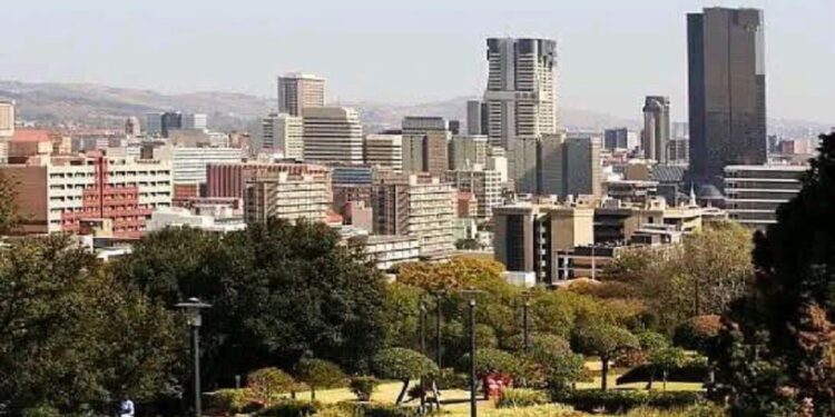 5 villes africaines où posséder un logement est plus avantageux que d’être locataire en 2026