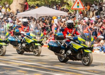 Vidéo/Thiès, le défilé motorisé avec 268 véhicules, 106 motos, 8 embarcations……..