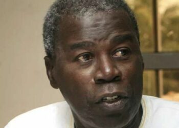 En souvenir de Mame Less Camara : l&rsquo;homme derrière la plume (Talla Sylla)