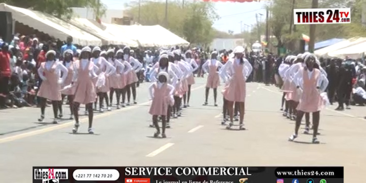 Vidéo/ 4 Avril à Mont-Rolland, la prestation des majorettes de Mont-Rolland et de Pambal