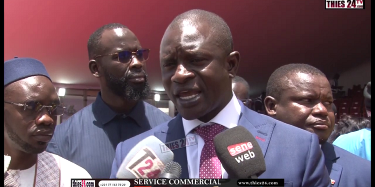 Vidéo/ Dr Babacar Diop Maire deb Thiès, satisfait après le défilé du 4 Avril