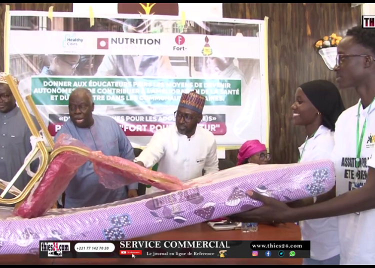 Vidéo/ De matelas, bâches, chaises, pour autonomiser les éducateurs pairs de Tivaouane