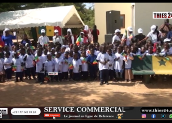 Vidéo/ Levée des couleurs à la Case des Tout Petits de FAHU, les prestations des enfants et de la musique des Forces Armées