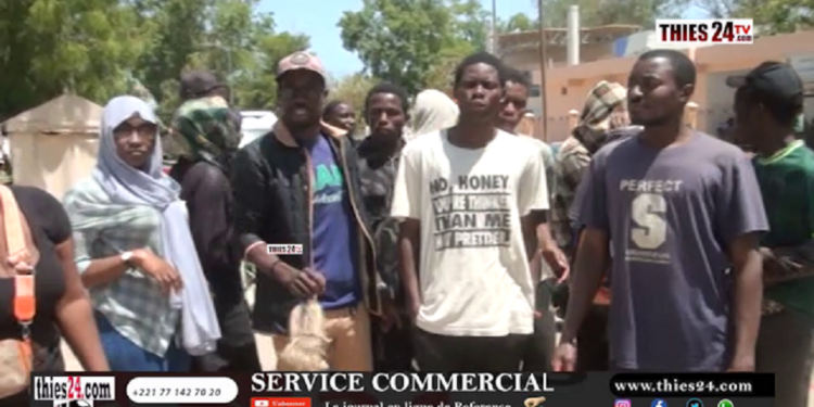 Vidéo/ Dans une colère noire, les vigiles de l&rsquo;IUT Thiès réclament leurs salaires