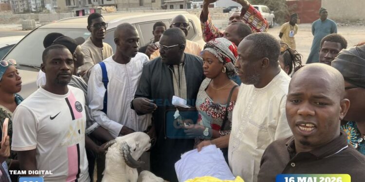 « NYawdi Juuldé » offre deux béliers, des tissus basin à Cheikh Oumar Anne