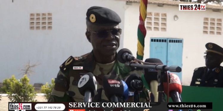 Vidéo/ Remise du drapeau national au détachement de 150 militaires, en partance pour la Centrafrique