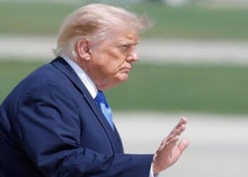 Trump poursuivi en justice pour la vente d&rsquo;un accès prioritaire à ses publications sur Truth Social